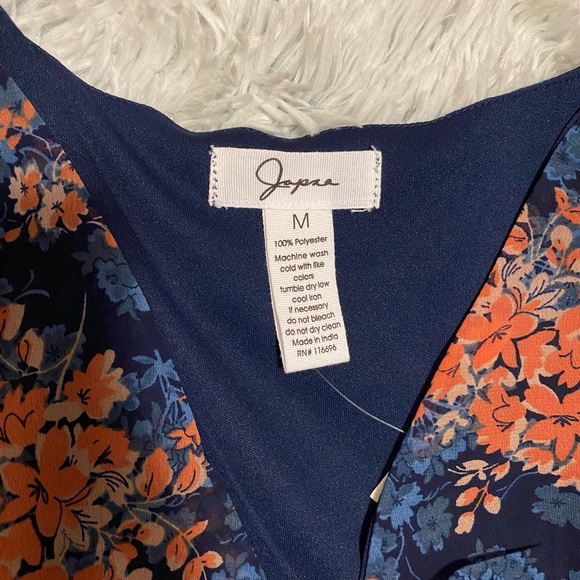 Floral twist front - Picture 4 of 4